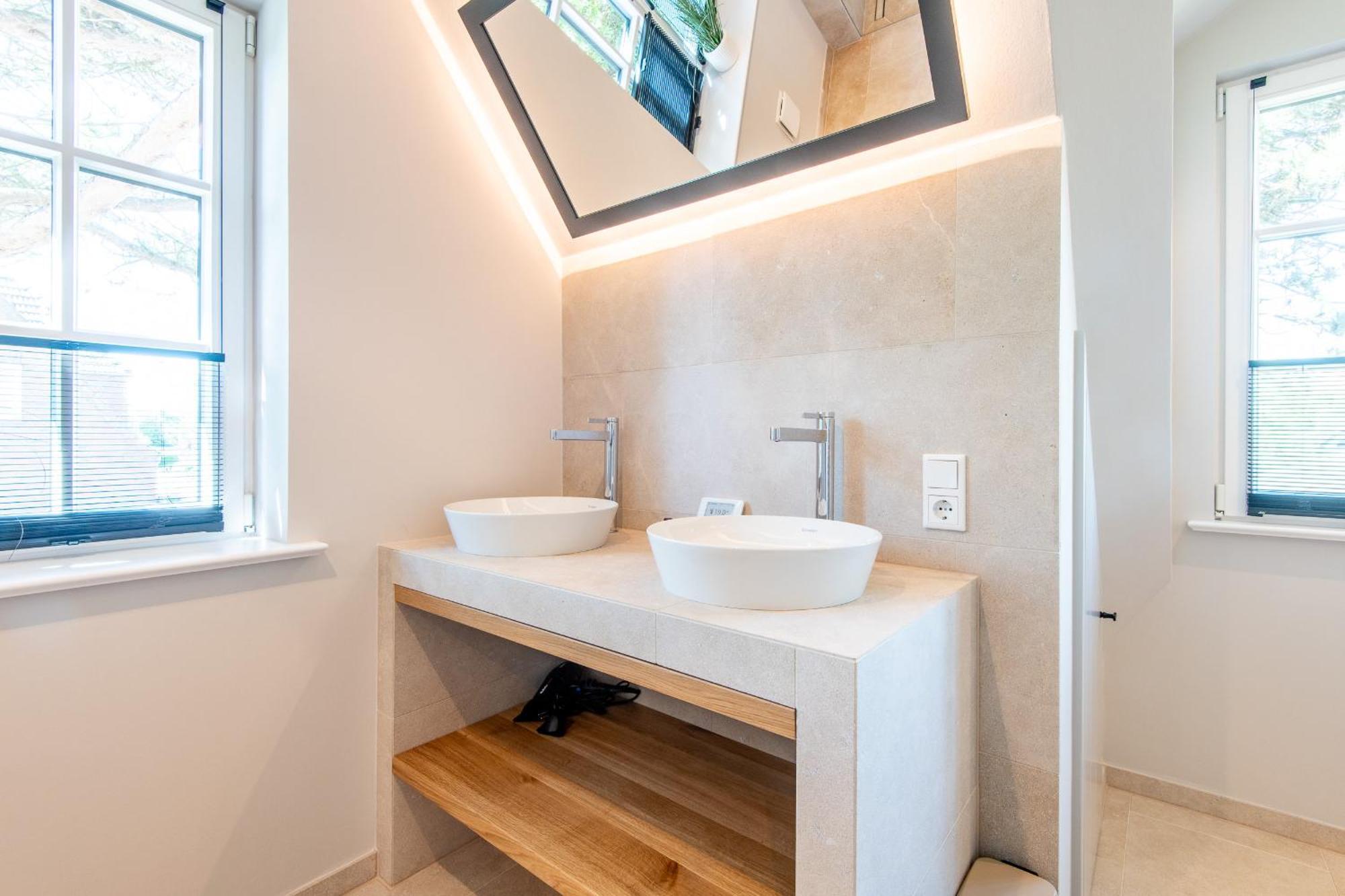 Senwai 4 Ferienhaus *